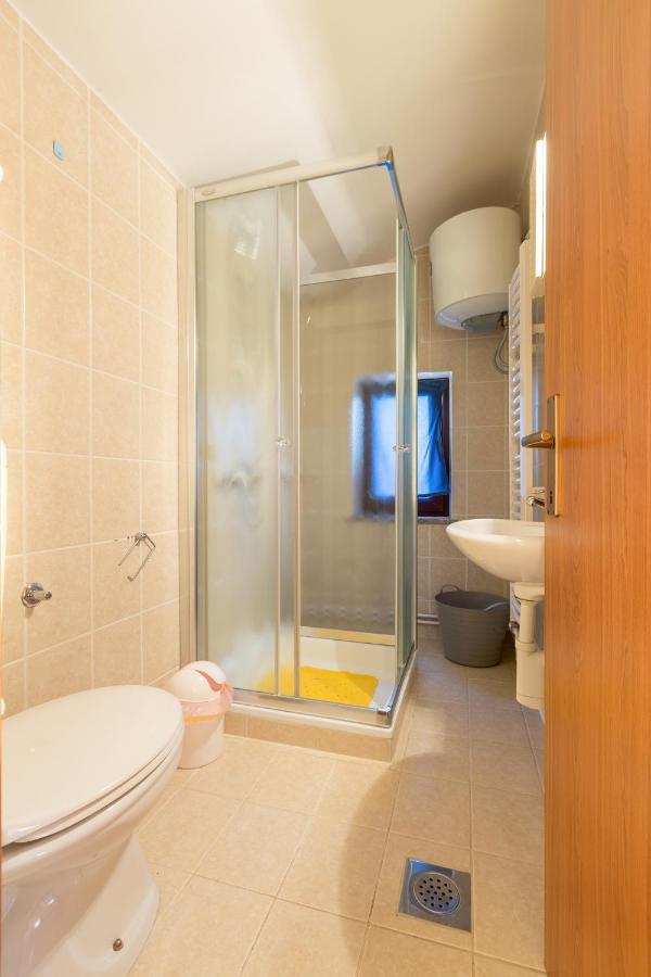 Apartmani Gilda Vrsar Exterior photo