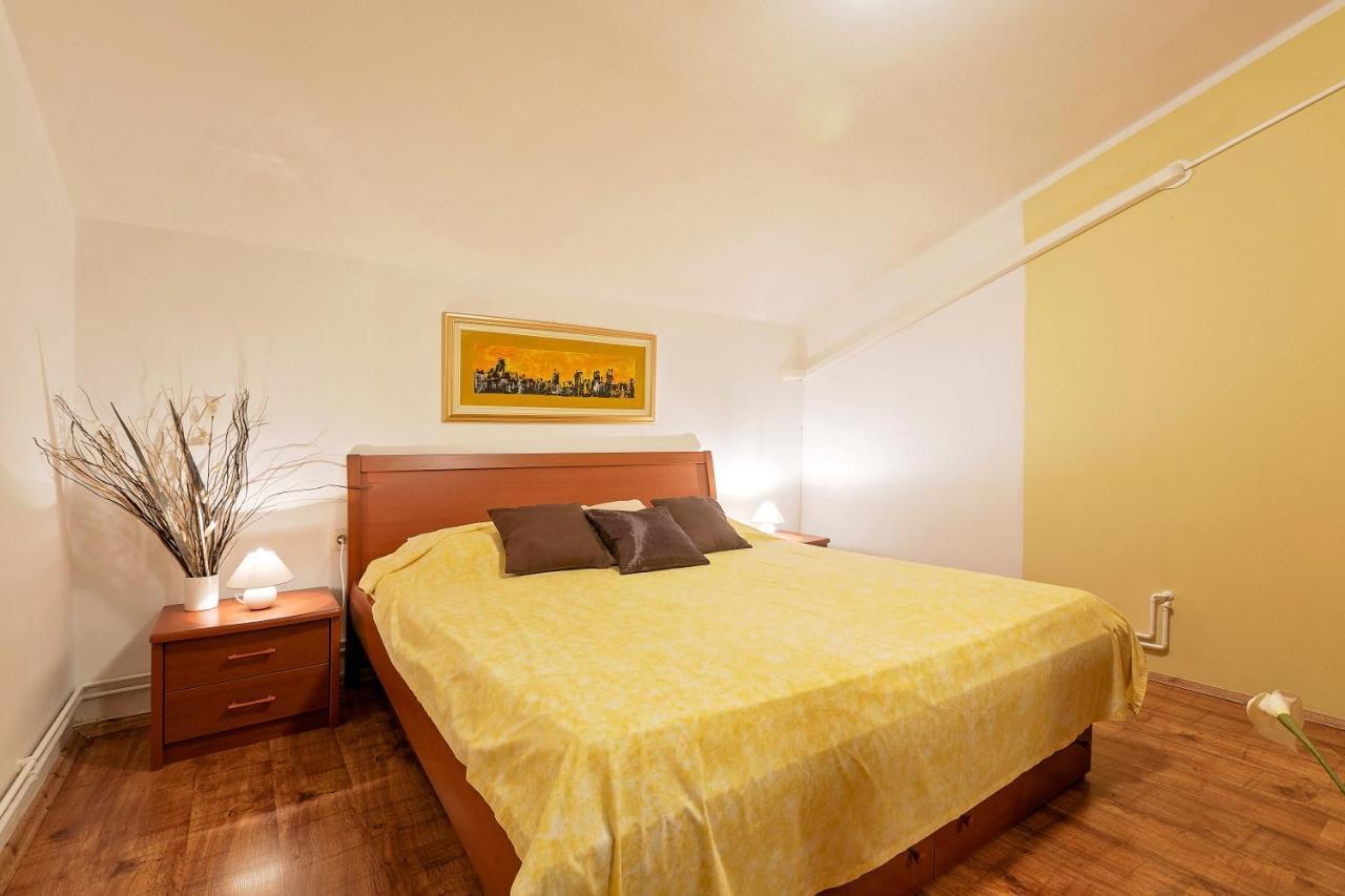 Apartmani Gilda Vrsar Exterior photo