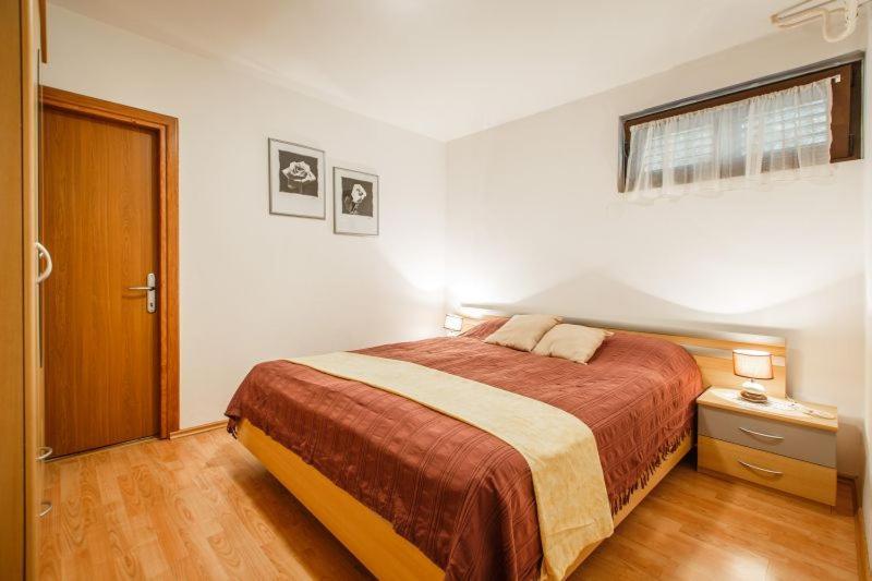 Apartmani Gilda Vrsar Exterior photo